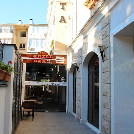 سوخومي Leon Boutique Hotel المظهر الخارجي الصورة