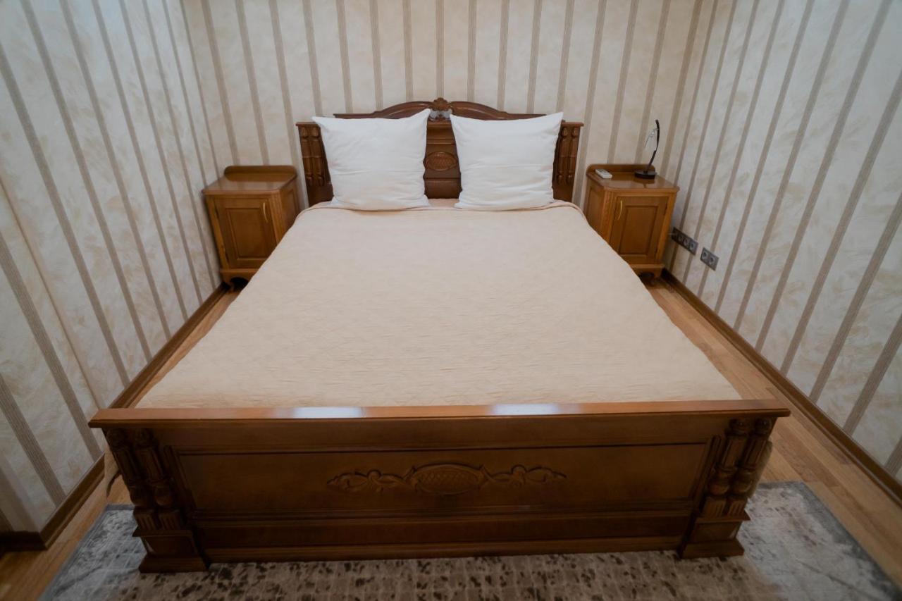 سوخومي Leon Boutique Hotel المظهر الخارجي الصورة