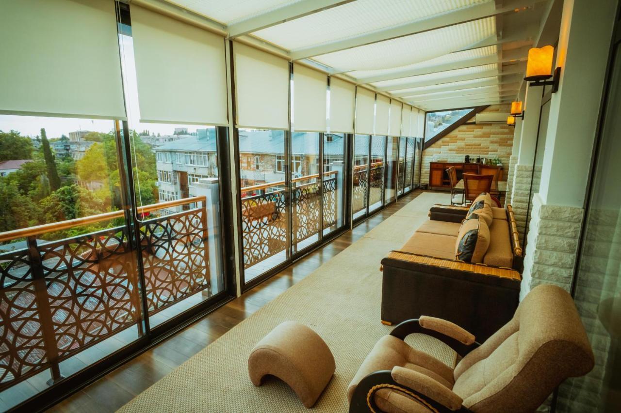 سوخومي Leon Boutique Hotel المظهر الخارجي الصورة