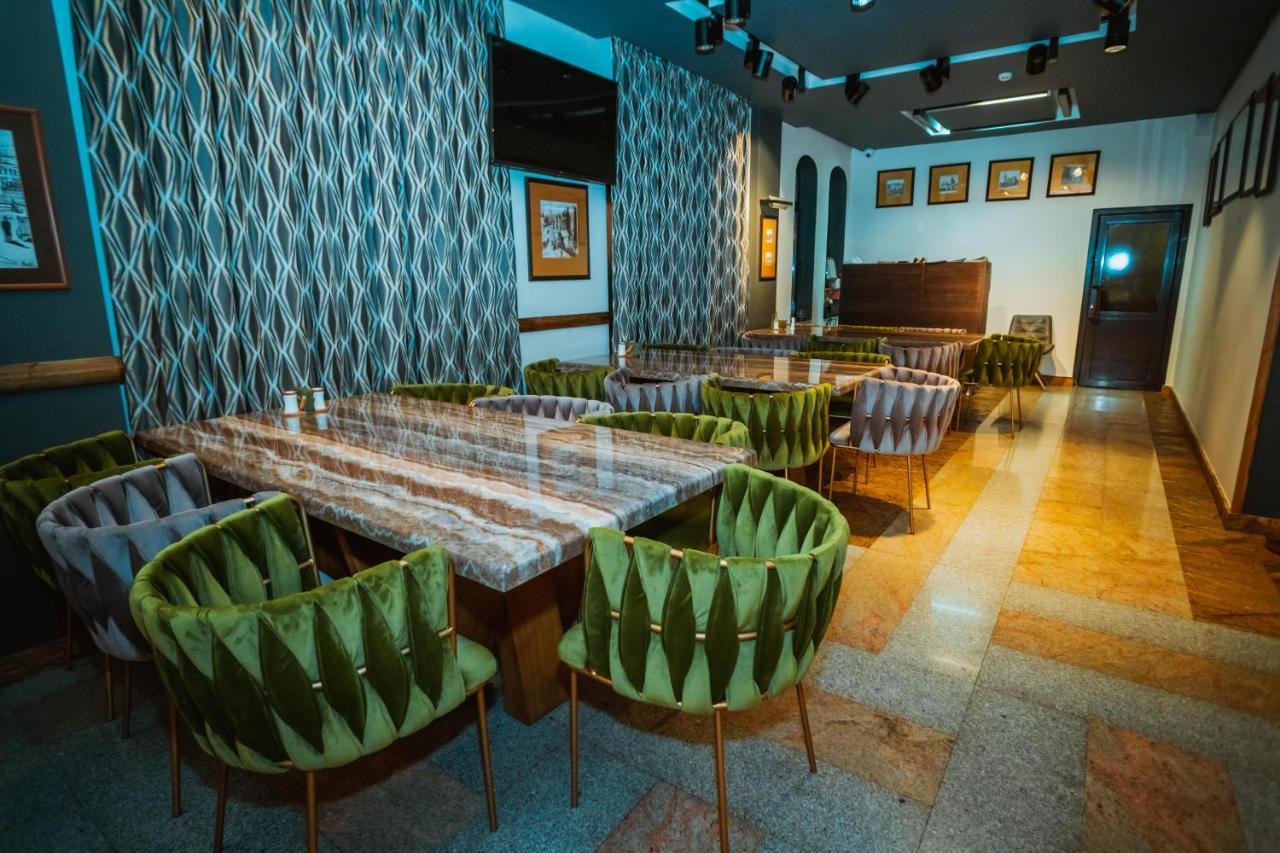 سوخومي Leon Boutique Hotel المظهر الخارجي الصورة