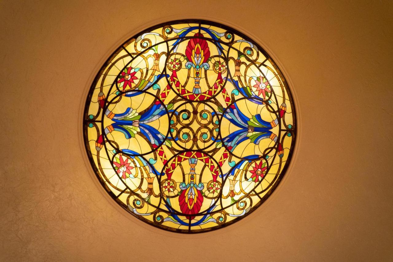 سوخومي Leon Boutique Hotel المظهر الخارجي الصورة