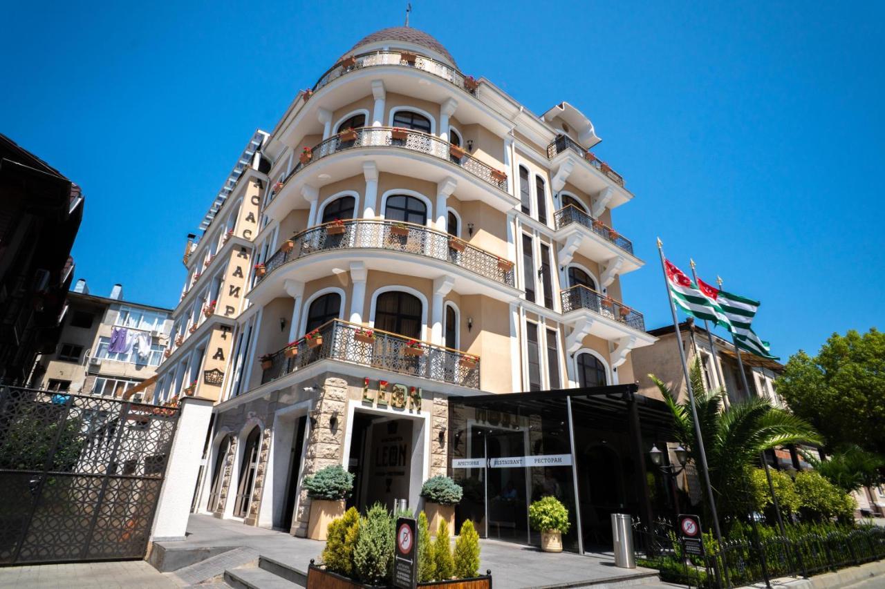 سوخومي Leon Boutique Hotel المظهر الخارجي الصورة