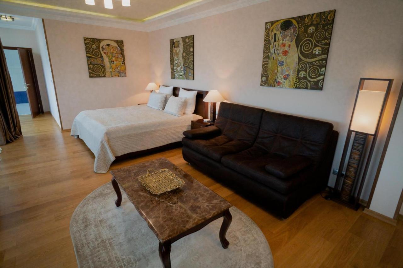 سوخومي Leon Boutique Hotel المظهر الخارجي الصورة