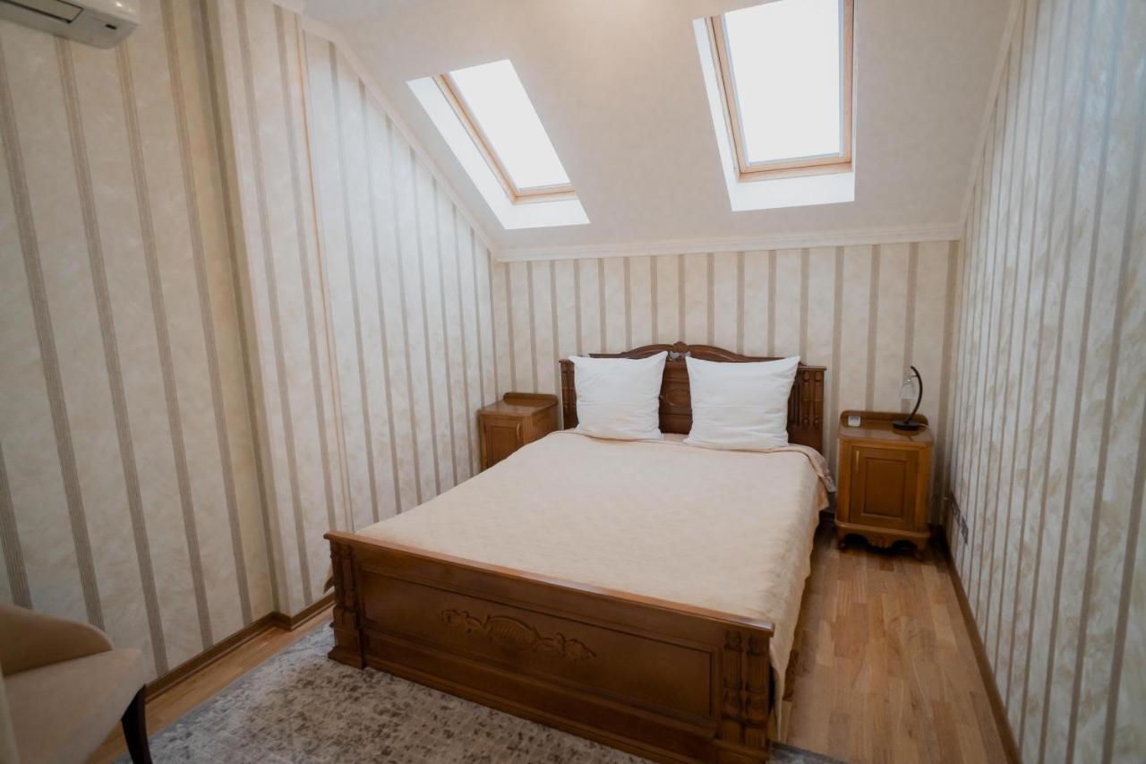 سوخومي Leon Boutique Hotel المظهر الخارجي الصورة