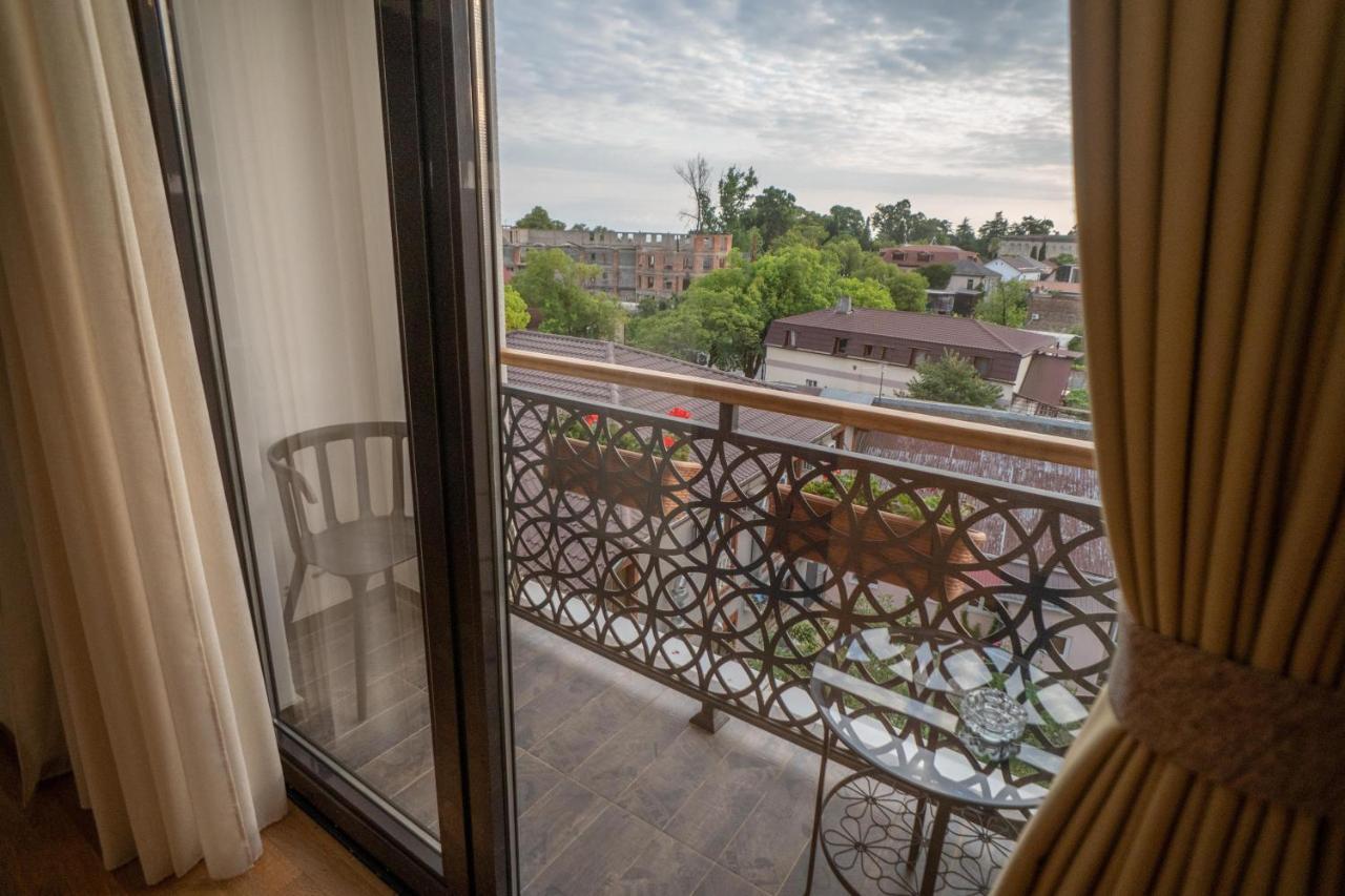 سوخومي Leon Boutique Hotel المظهر الخارجي الصورة